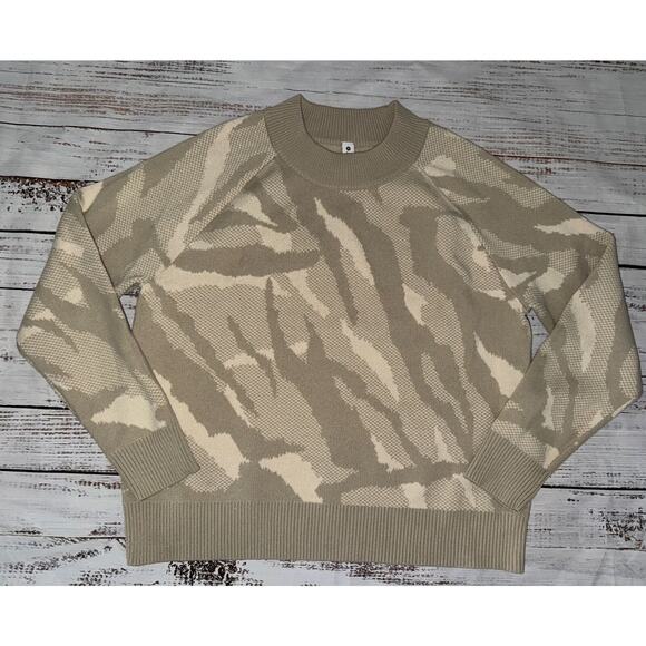 Athleta Sweaters - Athleta Jacquard Textured Crew Sweater - Merino Wool Blend‎ Size S Small